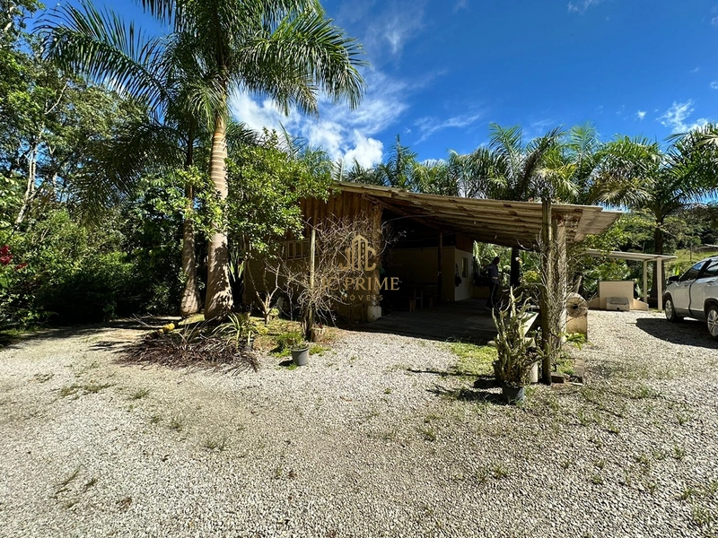 Viva com espaço e tranquilidade: 4.400m² com casa ampla e área gourmet: 37ª foto da galeria de imagens do imóvel