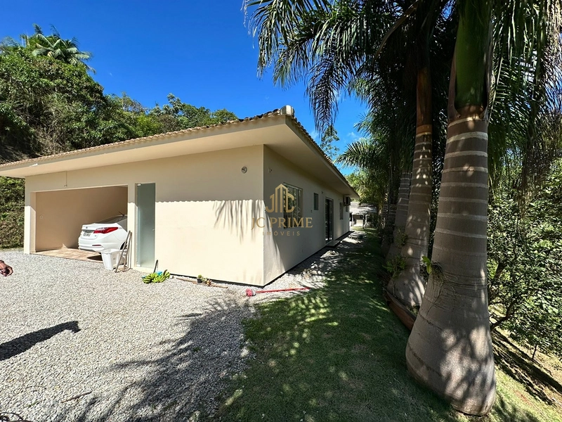 Viva com espaço e tranquilidade: 4.400m² com casa ampla e área gourmet: 29ª foto da galeria de imagens do imóvel