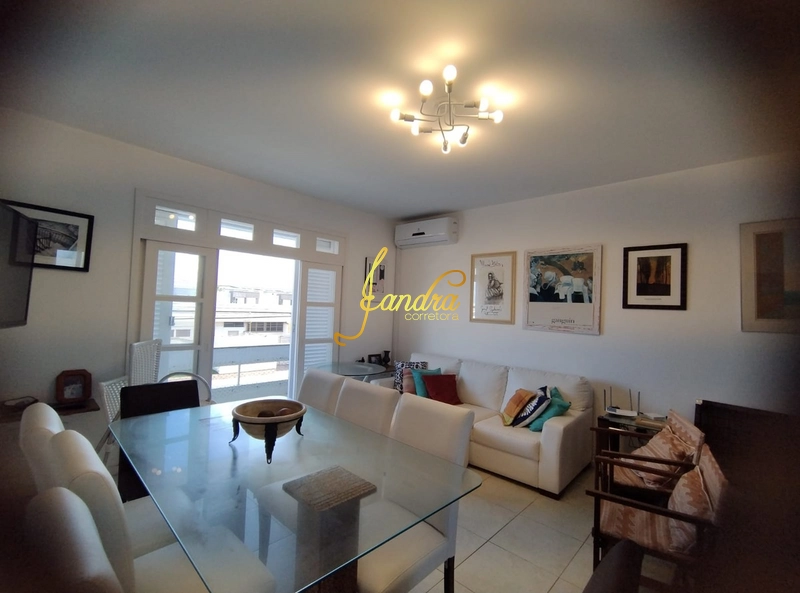 Apartamento beira mar, com vista e sacada: 1ª foto da galeria de imagens do imóvel