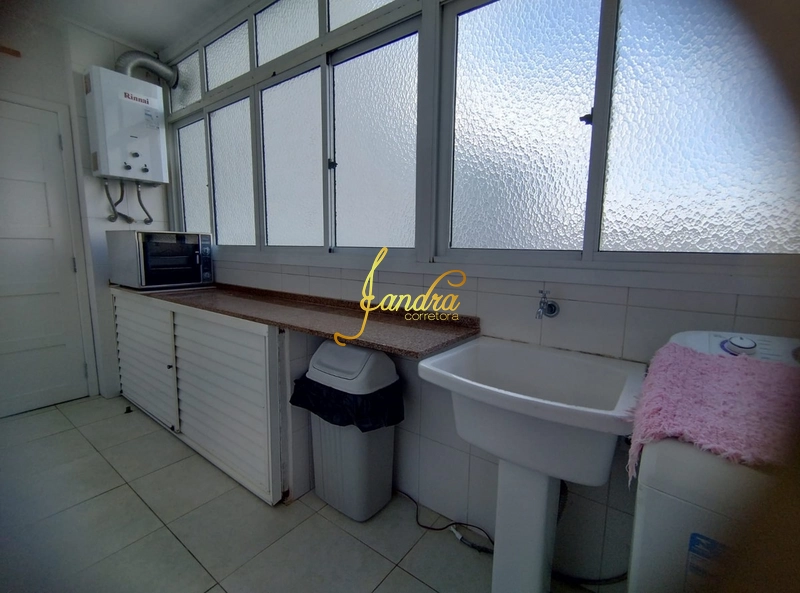 Apartamento beira mar, com vista e sacada: 11ª foto da galeria de imagens do imóvel