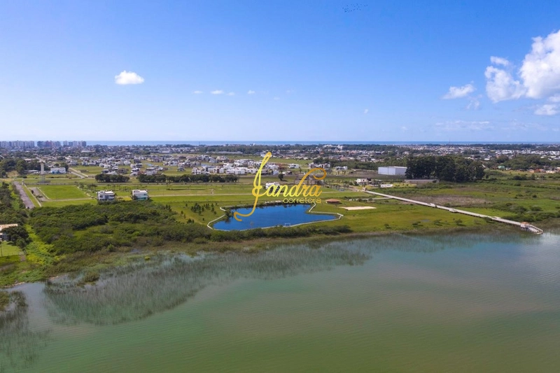 Lote Beira Lago: 11ª foto da galeria de imagens do imóvel