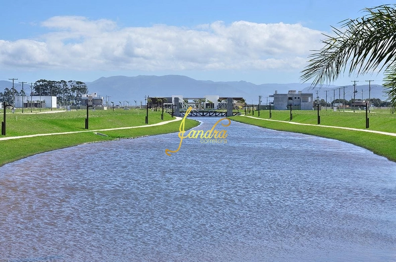 Lote Beira Lago: 7ª foto da galeria de imagens do imóvel