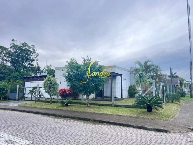 Casa de esquina, com dois dormitórios semi mobiliada: 6ª foto da galeria de imagens do imóvel