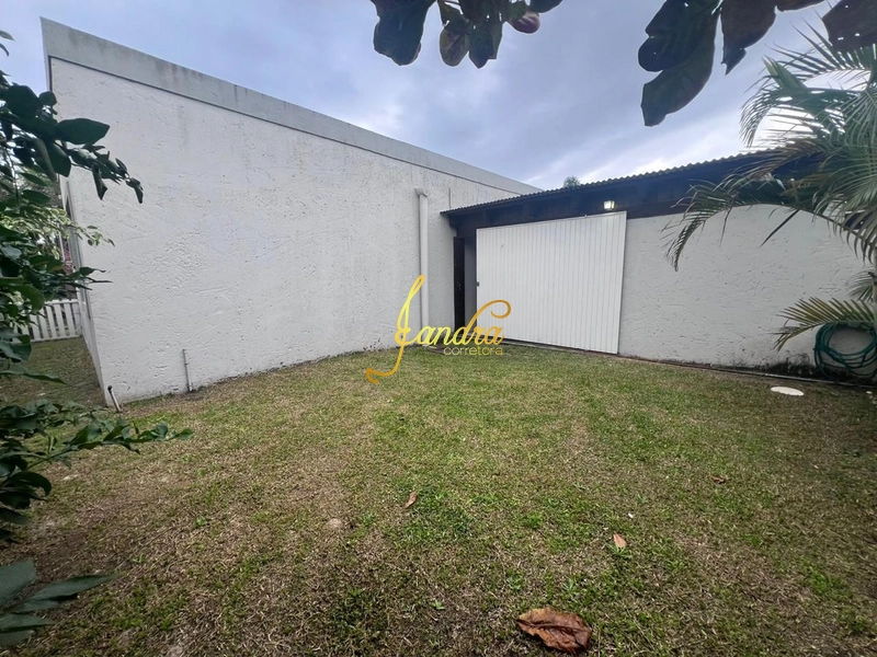 Casa de esquina, com dois dormitórios semi mobiliada: 18ª foto da galeria de imagens do imóvel