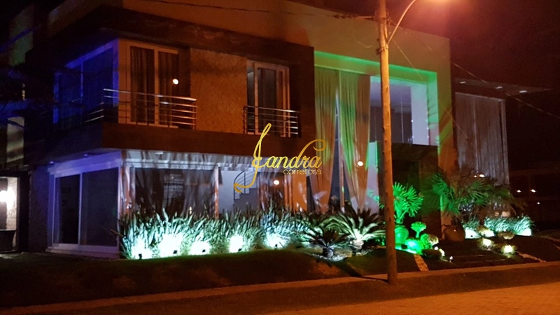 Sobrado triplex com elevador, mobiliado e decorado: 26ª foto da galeria de imagens do imóvel