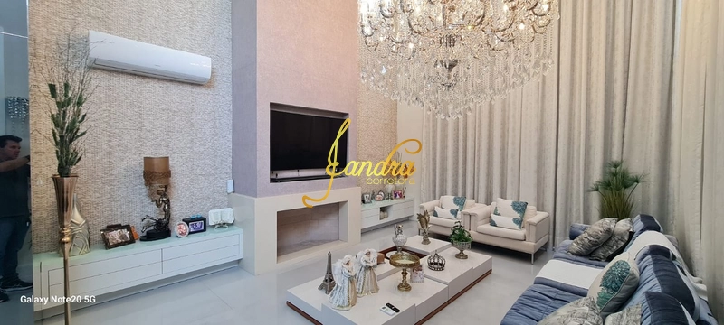 Sobrado triplex com elevador, mobiliado e decorado: 13ª foto da galeria de imagens do imóvel