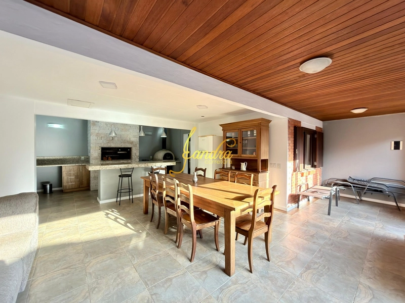 Casa no centro de Xangri-lá, perto do mar Troco por apartamento Capão: 12ª foto da galeria de imagens do imóvel