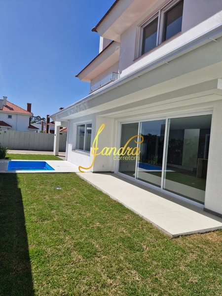 Sobrado novo, com 04 suítes uma sendo térrea e piscina: 10ª foto da galeria de imagens do imóvel