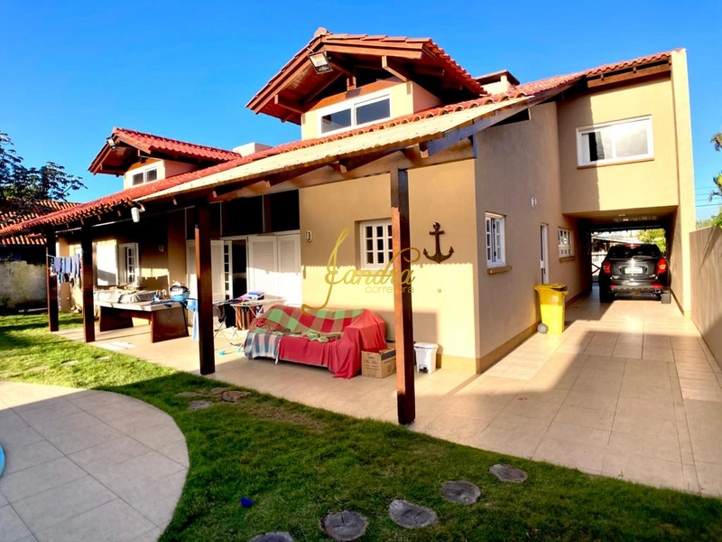 Casa em Atlântida perto mar, com 04 dormitórios e  piscina: 22ª foto da galeria de imagens do imóvel