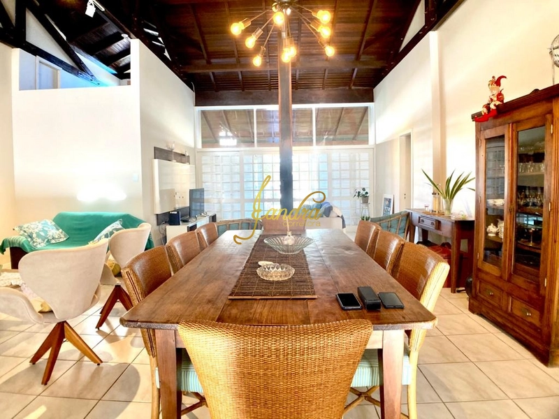 Casa em Atlântida perto mar, com 04 dormitórios e  piscina: 10ª foto da galeria de imagens do imóvel