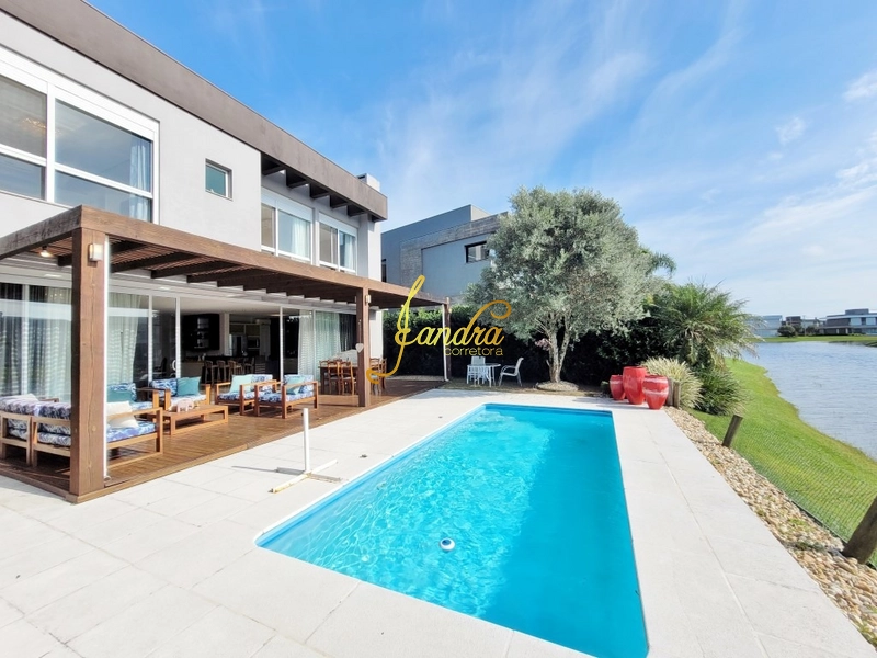 Sobrado com 04 suites e piscina com aquecimento: 56ª foto da galeria de imagens do imóvel