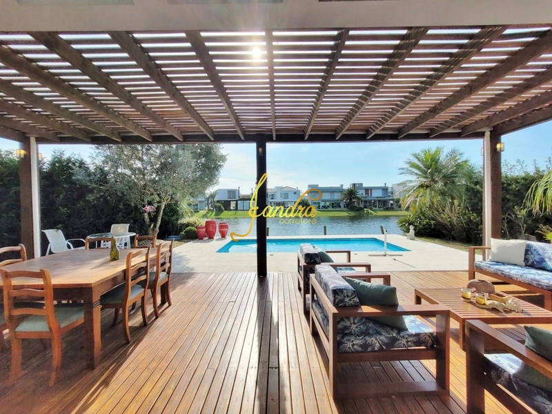 Sobrado com 04 suites e piscina com aquecimento: 55ª foto da galeria de imagens do imóvel
