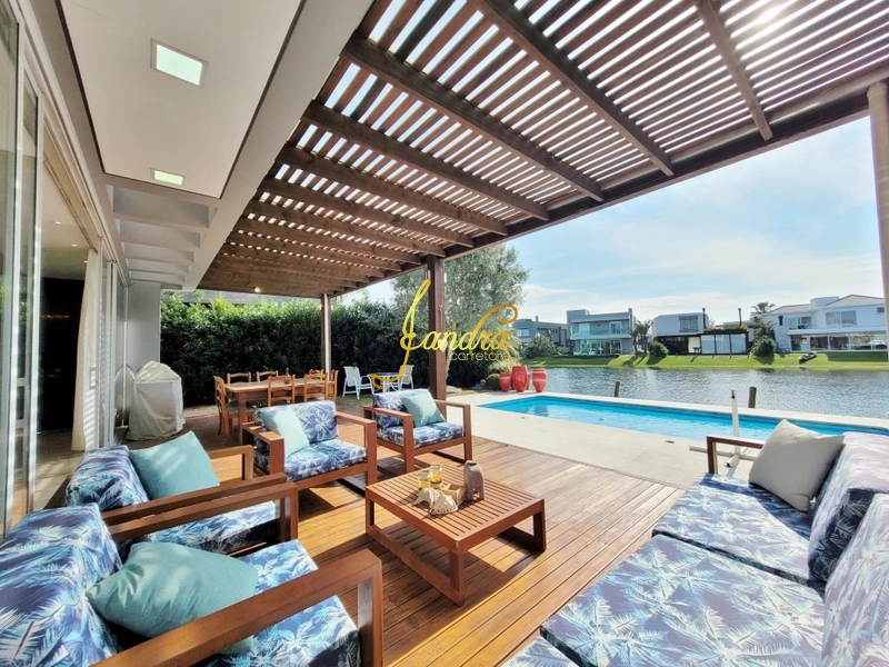 Sobrado com 04 suites e piscina com aquecimento: 28ª foto da galeria de imagens do imóvel