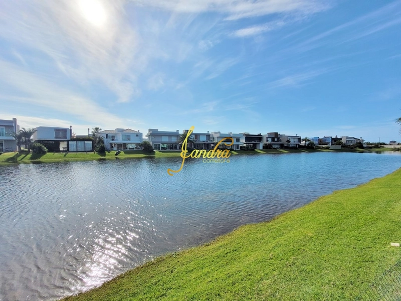 Sobrado com 04 suites e piscina com aquecimento: 10ª foto da galeria de imagens do imóvel