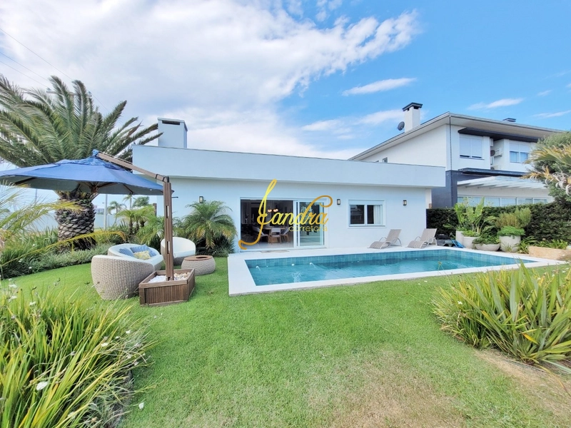 Casa térrea no Enseada com piscina aquecida e 4 suítes: 22ª foto da galeria de imagens do imóvel