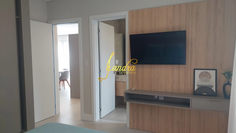 Casa térrea com 4 suítes  mobiliada e decorada: 2ª foto da galeria de imagens do imóvel