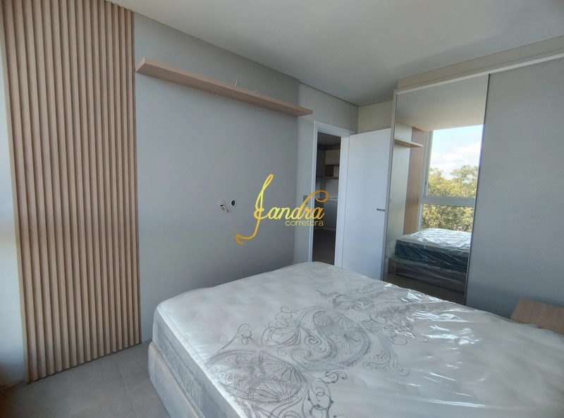 Apartamento de 1dormitório de frente para infra e com box Mobilia fixa: 2ª foto da galeria de imagens do imóvel
