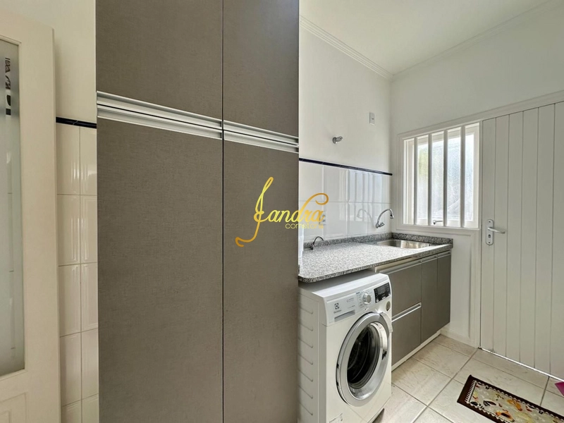 Excelente sobrado no condominio Lagos com Piscina e 04 suites: 13ª foto da galeria de imagens do imóvel
