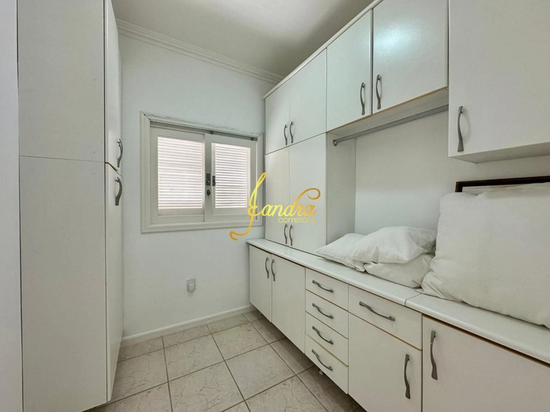 Excelente sobrado no condominio Lagos com Piscina e 04 suites: 7ª foto da galeria de imagens do imóvel