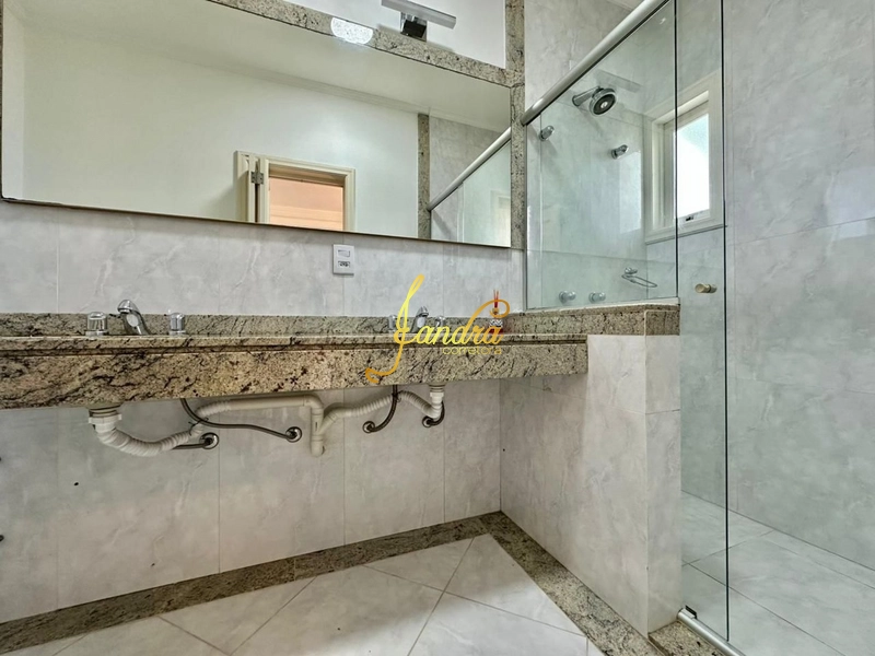 Excelente sobrado no condominio Lagos com Piscina e 04 suites: 12ª foto da galeria de imagens do imóvel