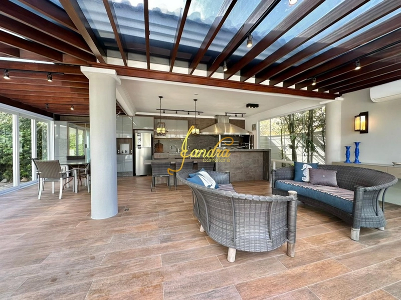 Excelente sobrado no condominio Lagos com Piscina e 04 suites: 28ª foto da galeria de imagens do imóvel