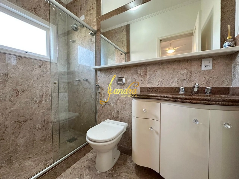 Excelente sobrado no condominio Lagos com Piscina e 04 suites: 11ª foto da galeria de imagens do imóvel