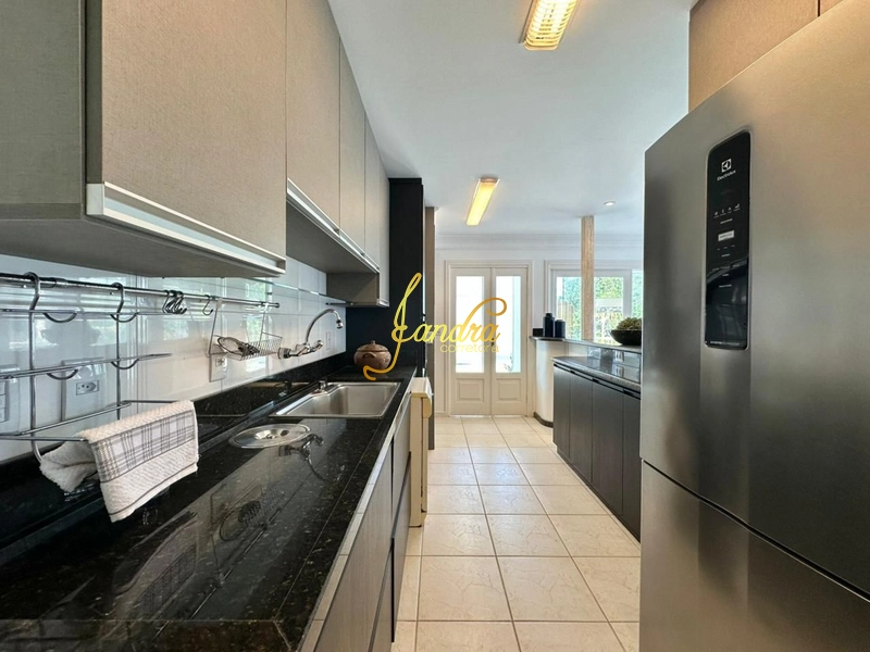 Excelente sobrado no condominio Lagos com Piscina e 04 suites: 19ª foto da galeria de imagens do imóvel