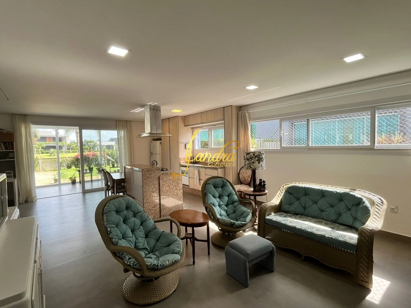 Sobrado Beira Lago, com 04 suites e piscina aquecida: 45ª foto da galeria de imagens do imóvel