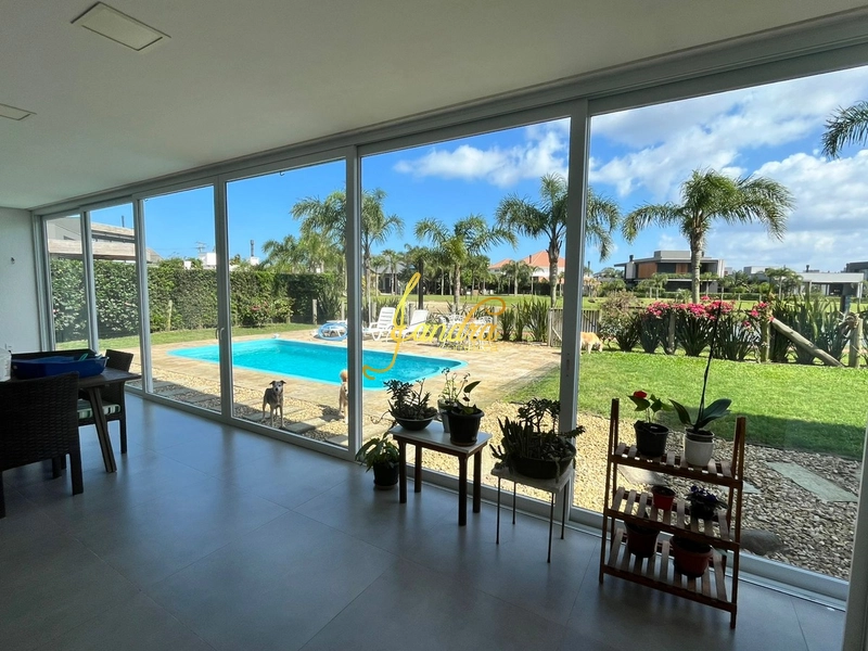 Sobrado Beira Lago, com 04 suites e piscina aquecida: 19ª foto da galeria de imagens do imóvel
