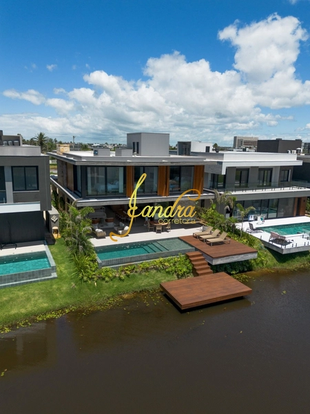 Sobrado beira Lago, mobiliado e decorado com 06 suítes: 24ª foto da galeria de imagens do imóvel