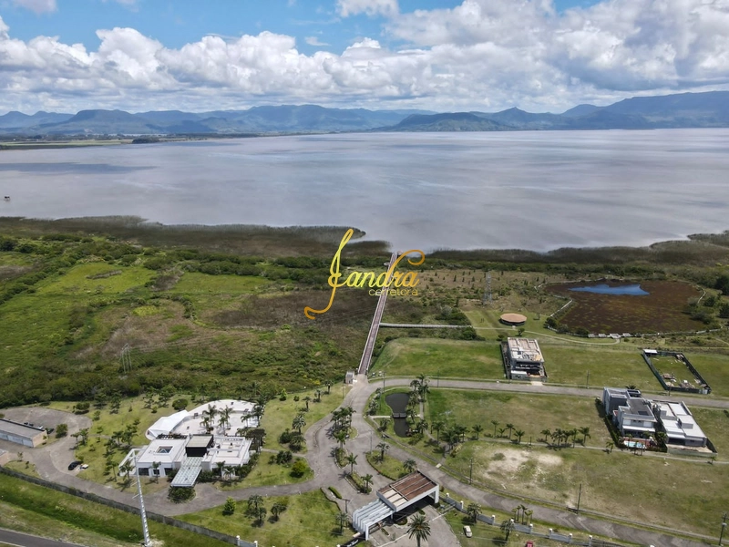 Sobrado Beira Lago Mobiliado e decorado: 17ª foto da galeria de imagens do imóvel