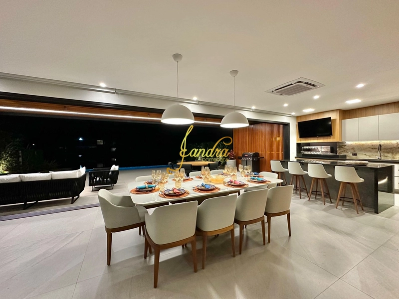 Sobrado Beira Lago,  mobiliado e decorado com 05 suítes e piscina: 38ª foto da galeria de imagens do imóvel