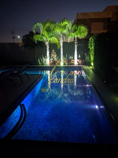 Casa térrea no Enseada com piscina: 4ª foto da galeria de imagens do imóvel