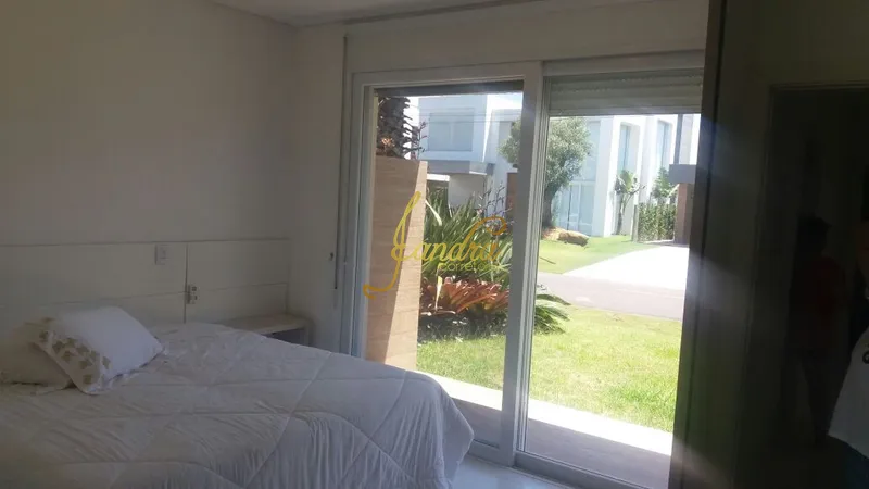 Casa térrea no Enseada com piscina: 5ª foto da galeria de imagens do imóvel