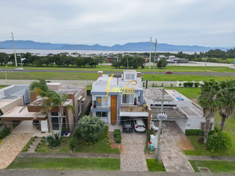 Belíssimo sobrado no Capão Ilhas  mobiliado e decorado: 17ª foto da galeria de imagens do imóvel