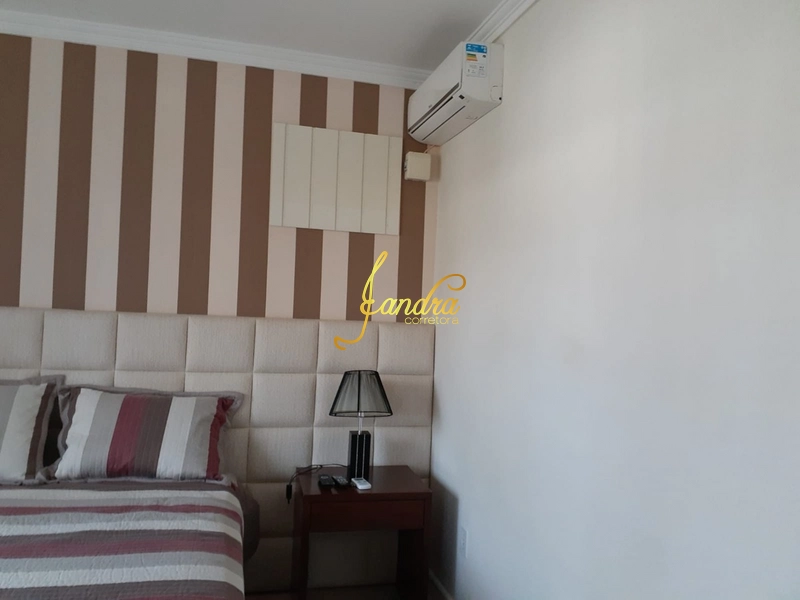 Casa bem localizada, finamente mobiliada e decorada.: 1ª foto da galeria de imagens do imóvel
