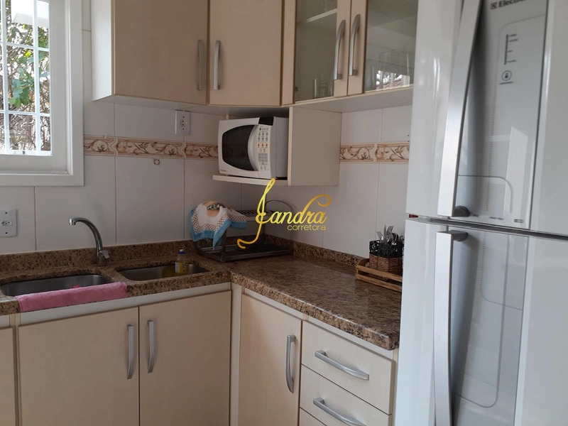 Casa bem localizada, finamente mobiliada e decorada.: 23ª foto da galeria de imagens do imóvel