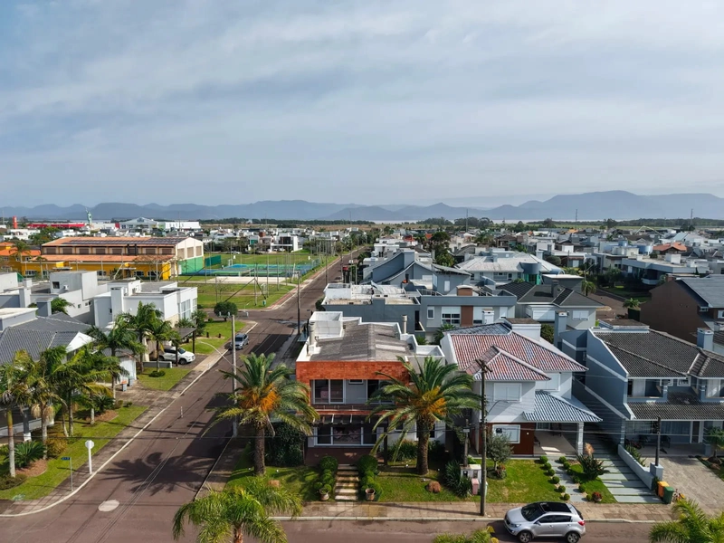 CASA EM CONDOMÍNIO À VENDA: 4ª foto da galeria de imagens do imóvel