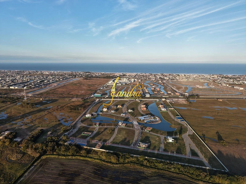 Lote BEIRA LAGO condomínio Allure  Xangri-la pronto para construir: 4ª foto da galeria de imagens do imóvel