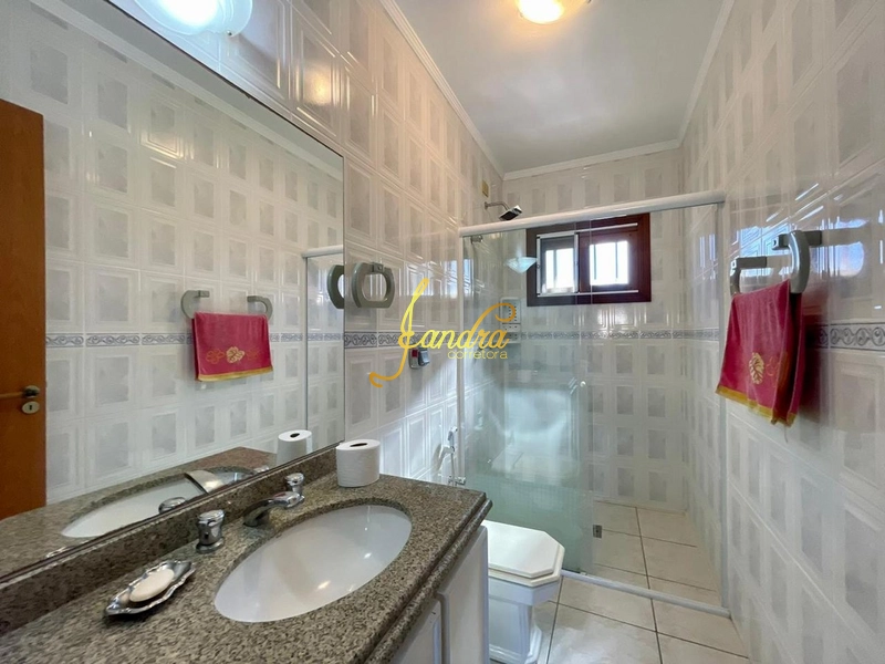Casa térrea mobiliada e decorada em dois lotes, ótima localização: 11ª foto da galeria de imagens do imóvel