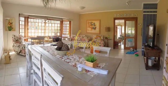 Casa térrea mobiliada e decorada em dois lotes, ótima localização: 70ª foto da galeria de imagens do imóvel