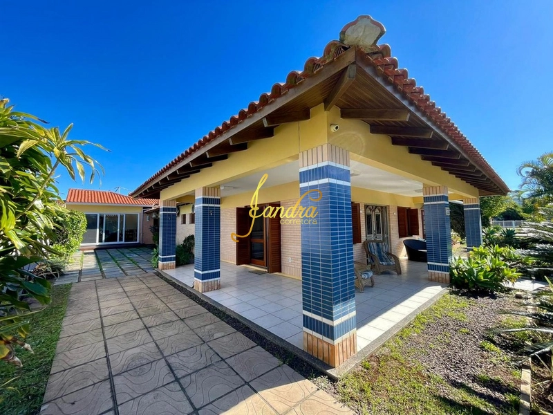 Casa térrea mobiliada e decorada em dois lotes, ótima localização: 57ª foto da galeria de imagens do imóvel