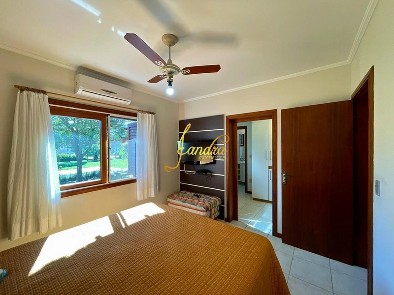 Casa térrea mobiliada e decorada em dois lotes, ótima localização: 43ª foto da galeria de imagens do imóvel