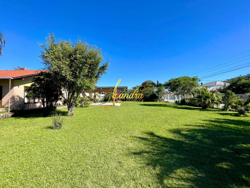 Casa térrea mobiliada e decorada em dois lotes, ótima localização: 10ª foto da galeria de imagens do imóvel