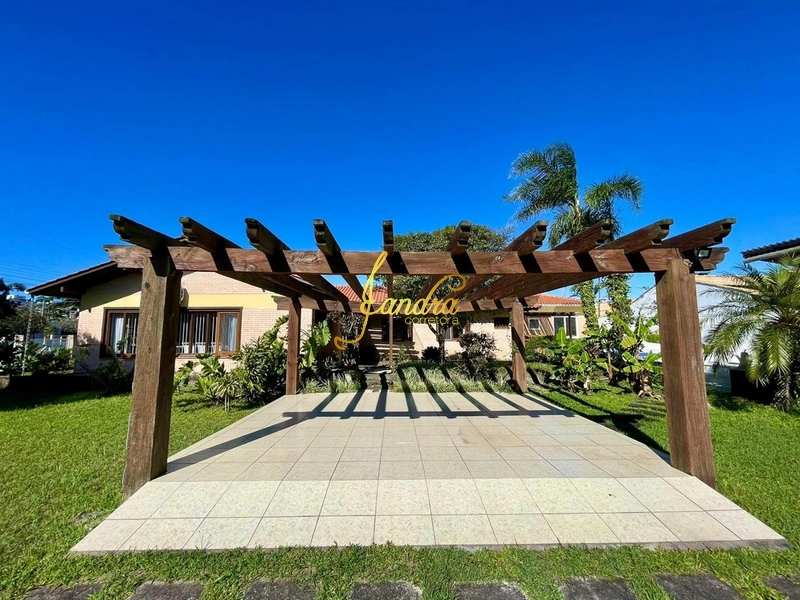 Casa térrea mobiliada e decorada em dois lotes, ótima localização: 51ª foto da galeria de imagens do imóvel