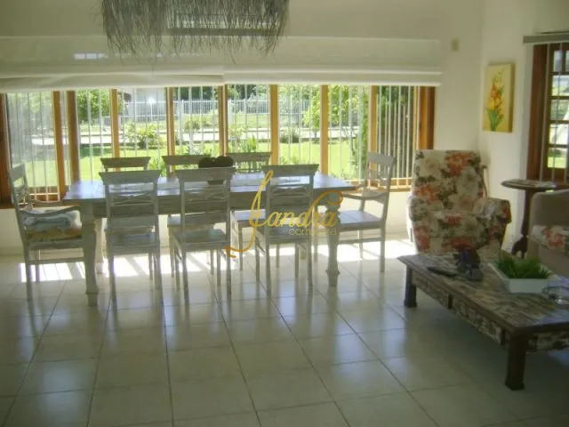 Casa térrea mobiliada e decorada em dois lotes, ótima localização: 95ª foto da galeria de imagens do imóvel