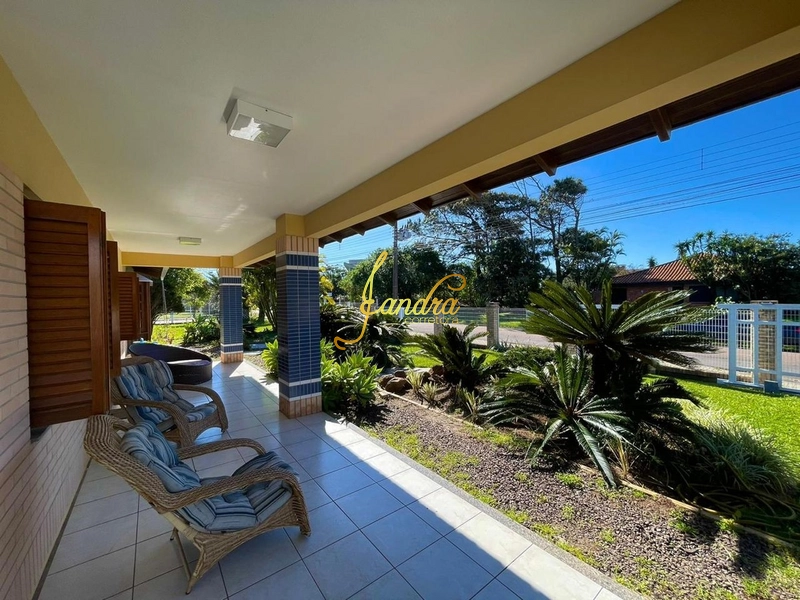 Casa térrea mobiliada e decorada em dois lotes, ótima localização: 36ª foto da galeria de imagens do imóvel
