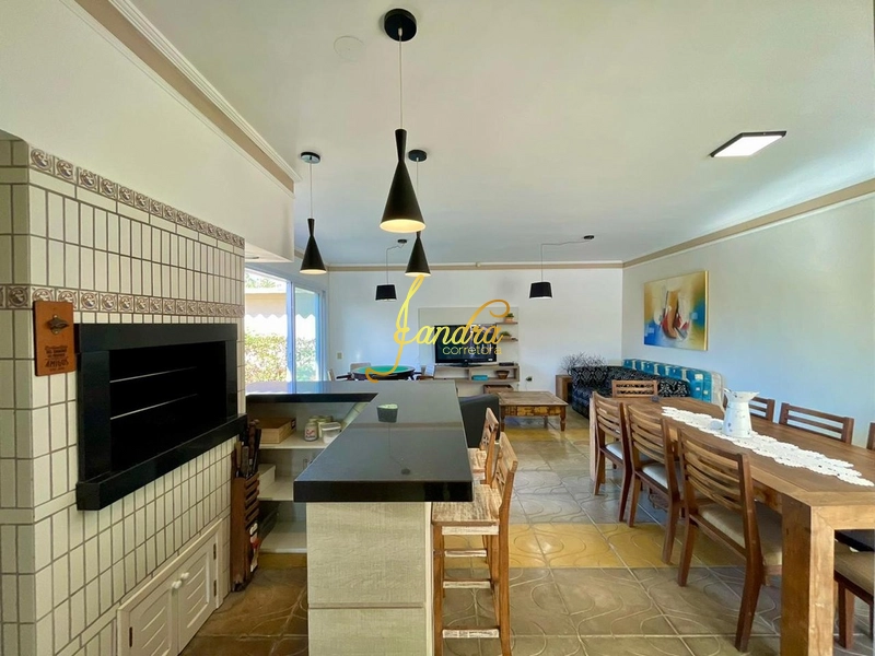 Casa térrea mobiliada e decorada em dois lotes, ótima localização: 23ª foto da galeria de imagens do imóvel