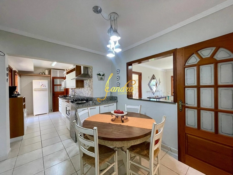 Casa térrea mobiliada e decorada em dois lotes, ótima localização: 25ª foto da galeria de imagens do imóvel
