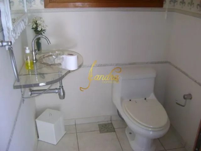 Casa térrea mobiliada e decorada em dois lotes, ótima localização: 99ª foto da galeria de imagens do imóvel